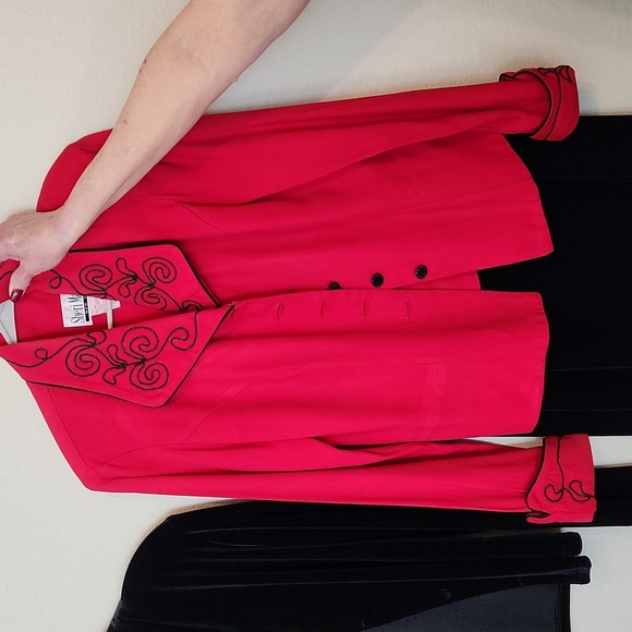 Jacket - Picture 2 of 4